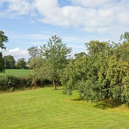 Fir Tree Cottage Standon Εξωτερικό φωτογραφία
